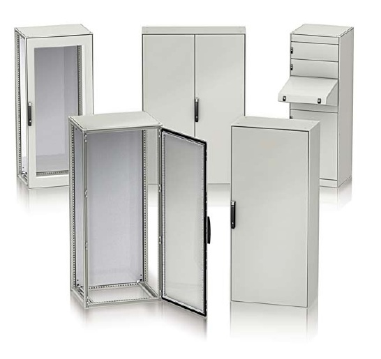 Новые серии напольных шкафов Spacial SF/SM,от Шнайдер-Электрик